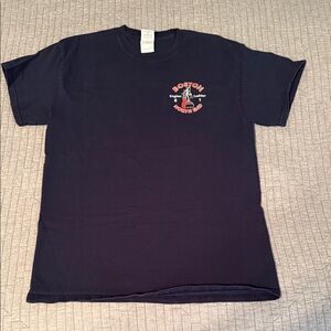 Boston North End Fire Department T-Shirt Gildan Ultra Cotton Mens M Navy